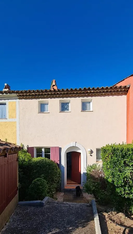 Le Petit Mas De Grimaud Villa 0*,